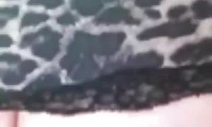 Пръст pono klipove в путка в секс слот