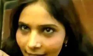 В експлозията на млада porno klpove двойка