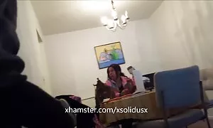 * Жена, облечена в бяло pirno klipove и обречена *
